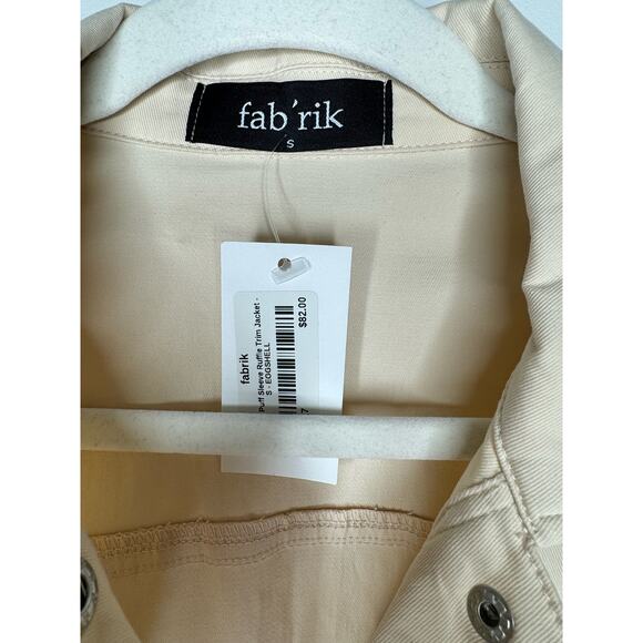 NWT Sergio Puff Sleeve Ruffle Trim Jacket in Eggshell Size Small - Picture 6 of 8